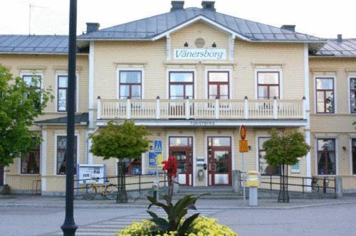Strand Hotell Vänersborg Екстериор снимка